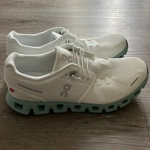OnCloud Cloud Tec Sneakers